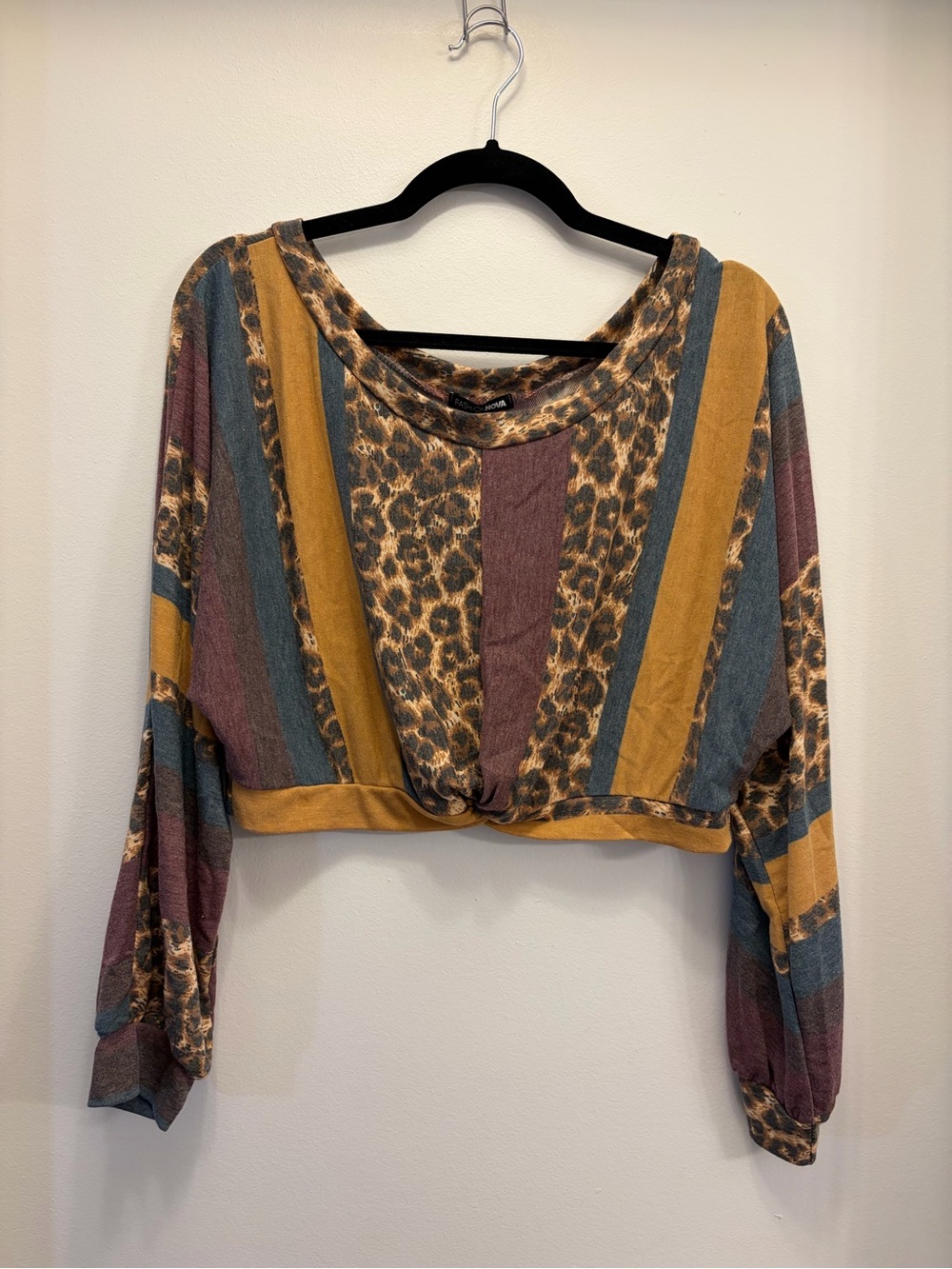 NWT Fashion Nova Leopard Print Cropped Top Women's XL Long Sleeve